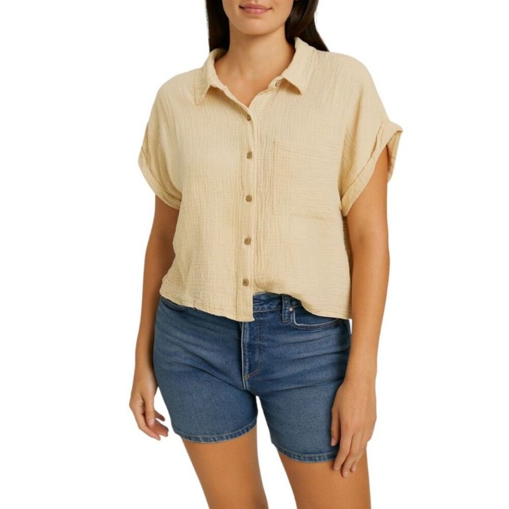 Forever 21 Women’s Textured Button-Up Shirt | Size Small
